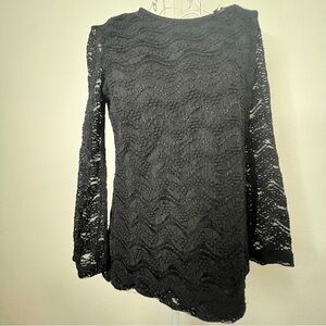 Rafaella long-sleeved, black lace top, Size M. Preowned. Like new.